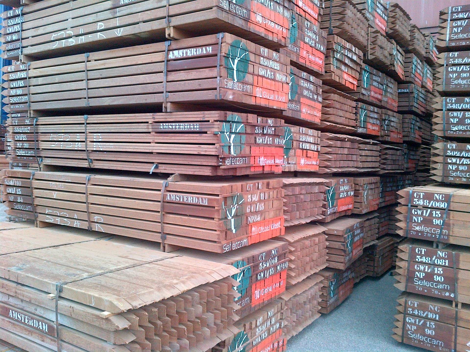 红铁木 红铁木扶手加工厂家 九鼎木业 铁木板材多少钱一立方